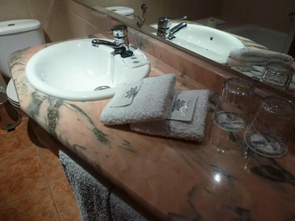 Hotel Brasa Элваш Номер фото