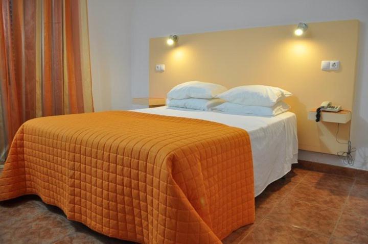 Hotel Brasa Элваш Экстерьер фото